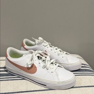 Nike Women's White and Peach Sneakers